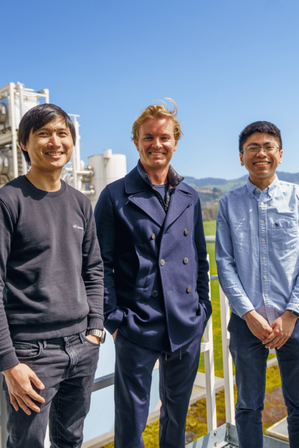 nico rosberg pictured with sdg lab members