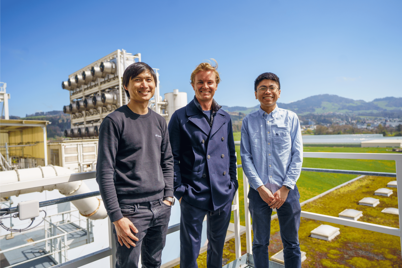 nico rosberg pictured with sdg lab members